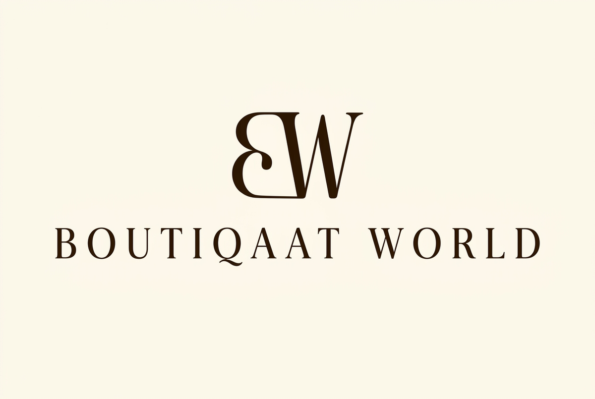 شعار مع اسم متجر BOUTIQAAT WORLD كاملًا